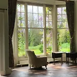 Parteen A Lax, River House & Gardens *
