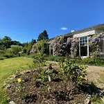 Parteen A Lax, River House & Gardens Villa Limerick Junction