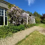 Villa Parteen A Lax, River House & Gardens *