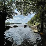 Parteen A Lax, River House & Gardens