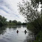 Parteen A Lax, River House & Gardens *