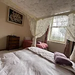 Villa Parteen A Lax, River House & Gardens *