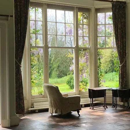 Parteen A Lax, River House & Gardens *