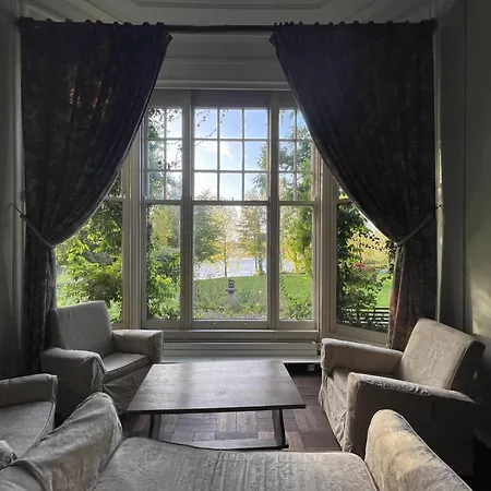 Villa Parteen A Lax, River House & Gardens