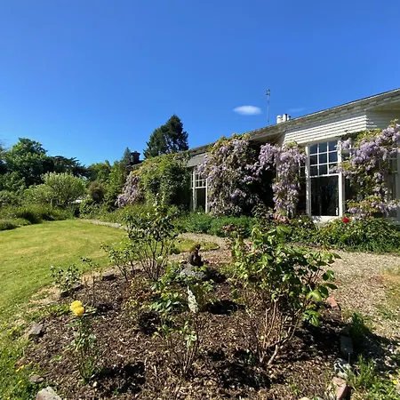 Parteen A Lax, River House & Gardens Villa Limerick Junction