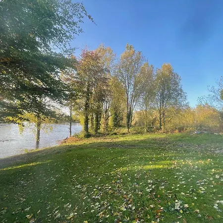 Parteen A Lax, River House & Gardens *