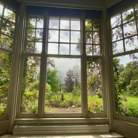 Parteen A Lax, River House & Gardens Villa Limerick Junction