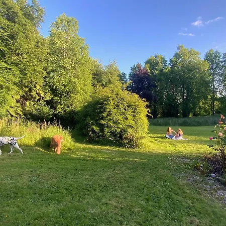 Parteen A Lax, River House & Gardens * Limerick Junction