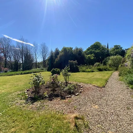 Parteen A Lax, River House & Gardens *