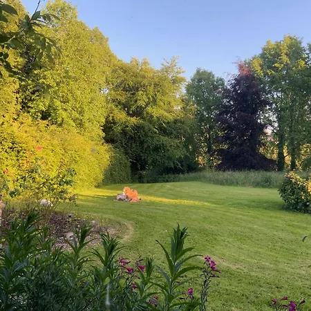 Villa Parteen A Lax, River House & Gardens