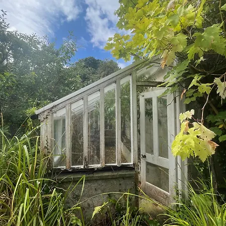 Parteen A Lax, River House & Gardens