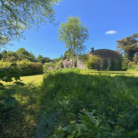 Parteen A Lax, River House & Gardens فيلة *