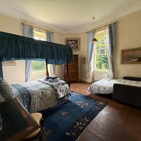 Villa Parteen A Lax, River House & Gardens *