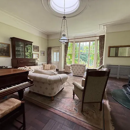 Villa Parteen A Lax, River House & Gardens