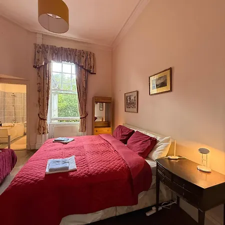 Villa Parteen A Lax, River House & Gardens *