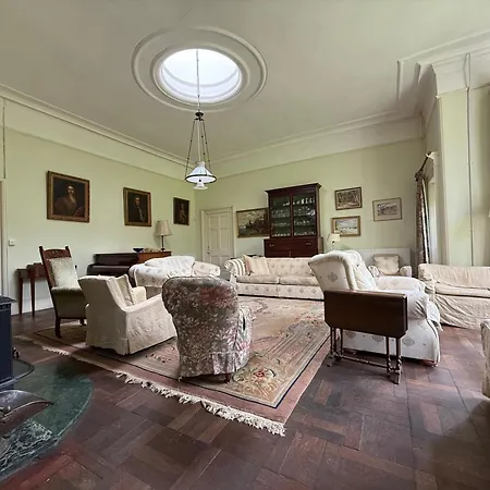 Parteen A Lax, River House & Gardens * Limerick Junction