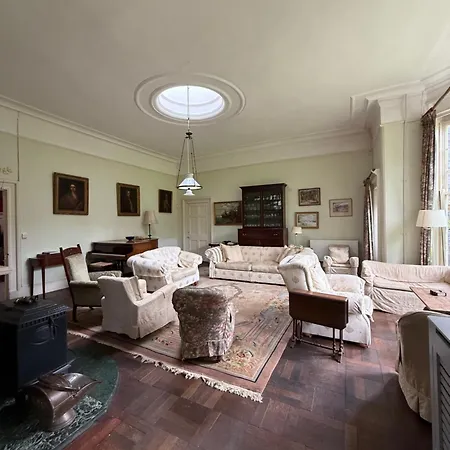 Parteen A Lax, River House & Gardens