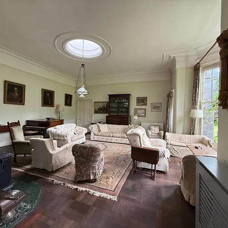 Villa Parteen A Lax, River House & Gardens *