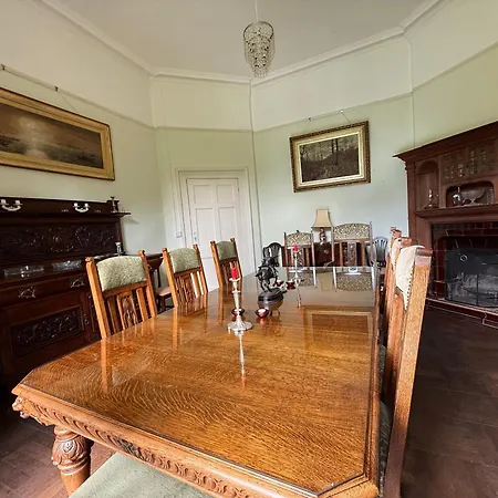 Parteen A Lax, River House & Gardens Limerick