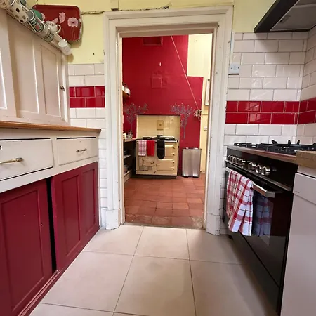 Villa Parteen A Lax, River House & Gardens