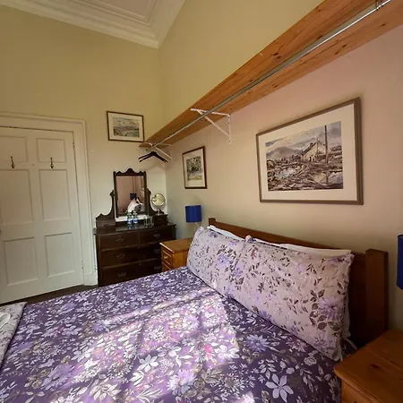 Parteen A Lax, River House & Gardens Limerick Junction