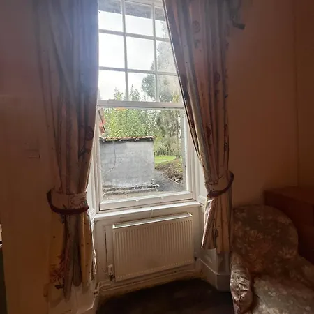 Villa Parteen A Lax, River House & Gardens