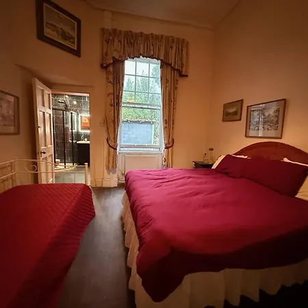 Villa Parteen A Lax, River House & Gardens *