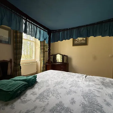 Villa Parteen A Lax, River House & Gardens *