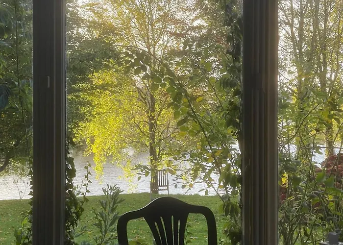 Villa Parteen A Lax, River House&gardens