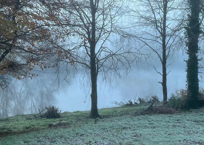 Villa Parteen A Lax, River House&gardens