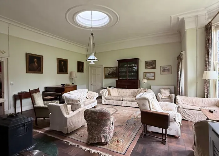 Parteen A Lax, River House & Gardens