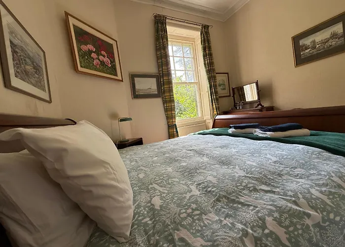 Parteen A Lax, River House&gardens