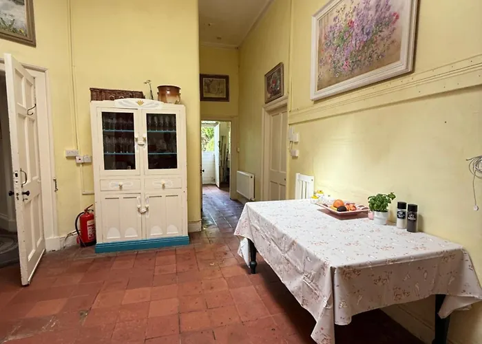 Parteen A Lax, River House&gardens Villa *