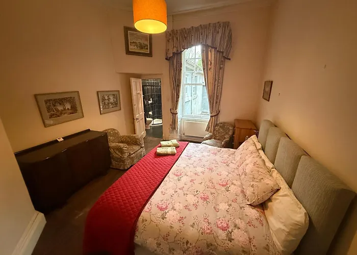 Parteen A Lax, River House & Gardens Limerick Junction