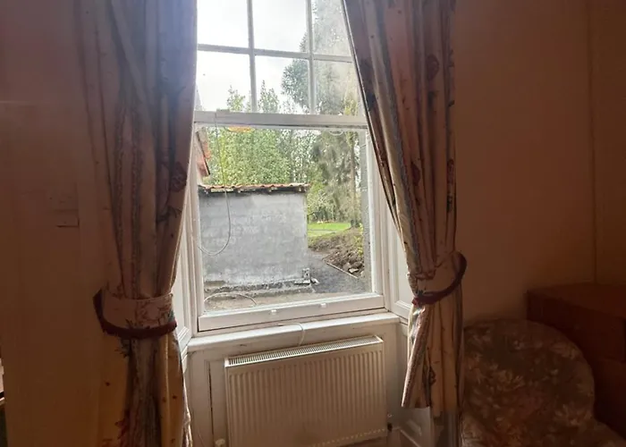 Villa Parteen A Lax, River House&gardens