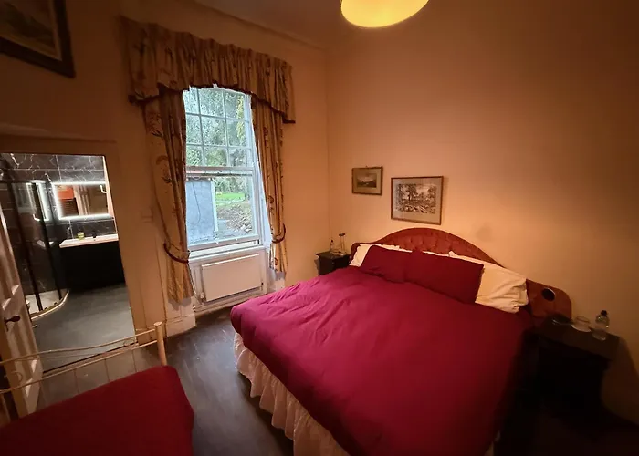 Parteen A Lax, River House & Gardens Limerick Junction