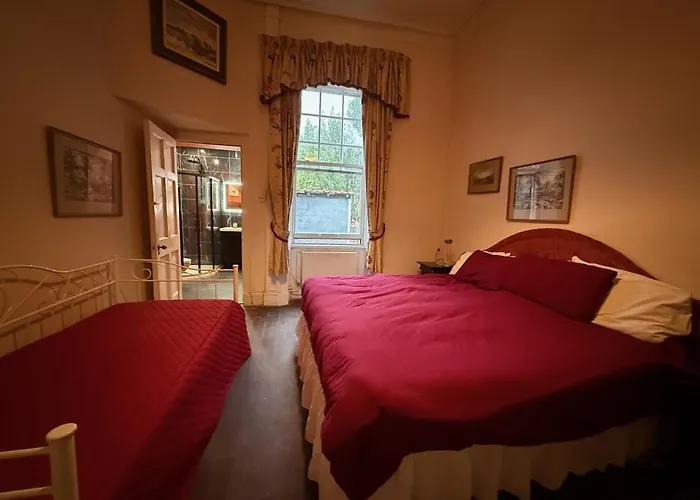 Villa Parteen A Lax, River House & Gardens *